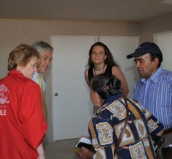 El Presidente Piñera junto a las titulares de Vivienda y SENADIS entregan casa accesible a familia de Rengo