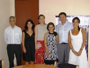 La Directora Nacional del SENADIS junto a representantes del Comité Directivo y Verónica Loera.