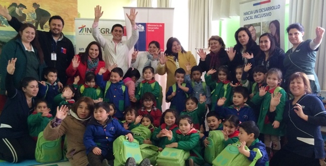 SENADIS y Chile Crece Contigo entregan mochilas de emergencia en Jardín Infantil de Penco
