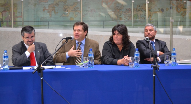 Subdirector Nacional en el lanzamiento del libro de la Asociación Chilena de Municipalidades.
