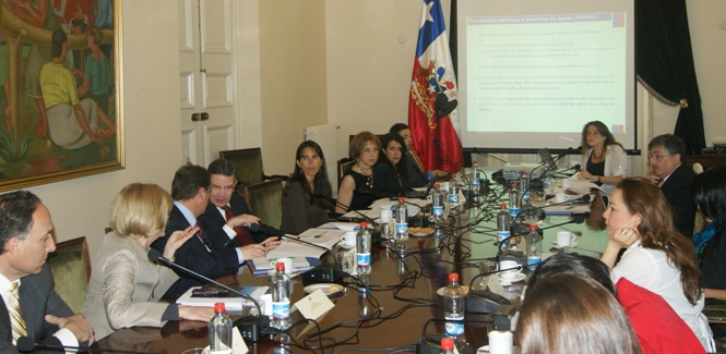 Ministros y Directora Nacional del Senadis en sesión ordinaria del Comité de Ministros de la Discapacidad
