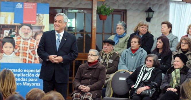 Presidente Piñera durante la pesentación del subsidio de vivienda Acoge a un Adulto Mayor. Fotografía de www.gob.cl 