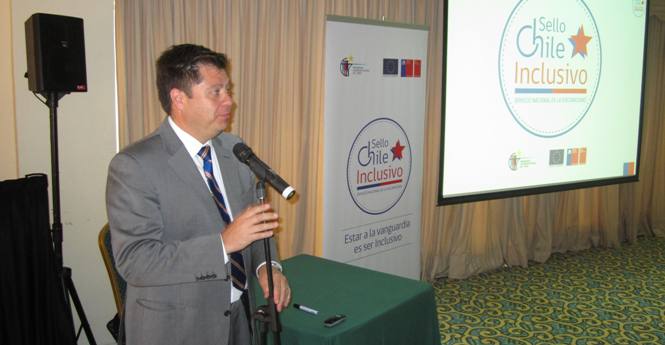 Sub director Nacional de Senadis presenta el Sello Chile Inclusivo