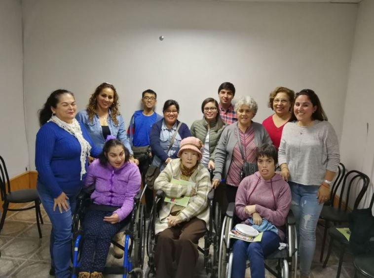 Charla a ex pacientes de la Fundación Teletón de Antofagasta