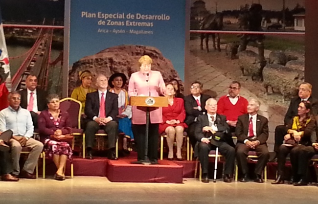 Presidenta de la República realiza anuncio en Arica
