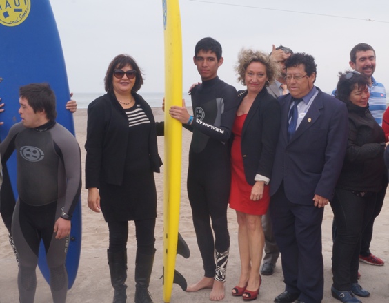 Directora Regional de Arica participa en inauguración de Escuela de surf del Centro de capacitación laboral Reino de Bélgica