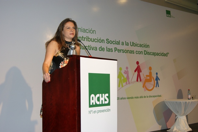 Directora Nacional de Senadis en Premiación por la Contribución Social a la Ubicación Productiva de las Personas con Discapacidad.