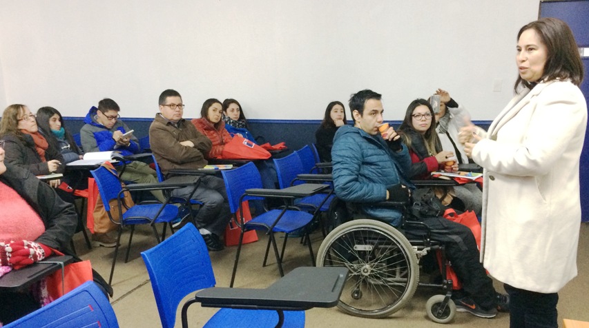 Senadis Biobío y Fundación cPUEd capacitan sobre discapacidad intelectual y vida independiente