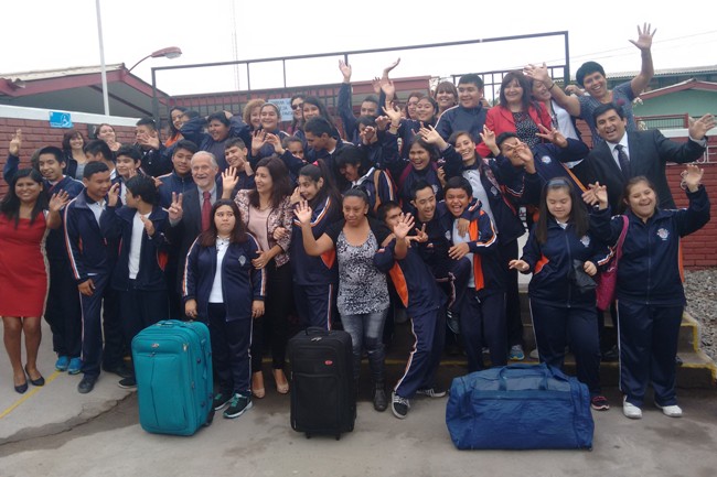 Alumnos de Escuela Especial de Arica inicia por primera vez gira de Estudios gracias a Sernatur y Senadis