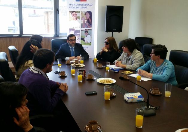 Director Nacional con representantes de organizaciones de personas con discapacidad de la Región de La Araucanía