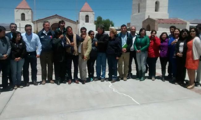 Directora Regional de Senadis Tarapacá junto a autoridades regionales en Colchane