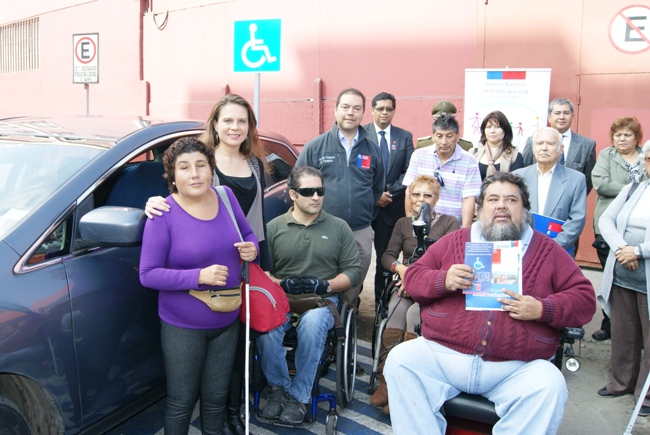 Directora Nacional en llamado a respetar estacionamientos destinados a personas con discapacidad
