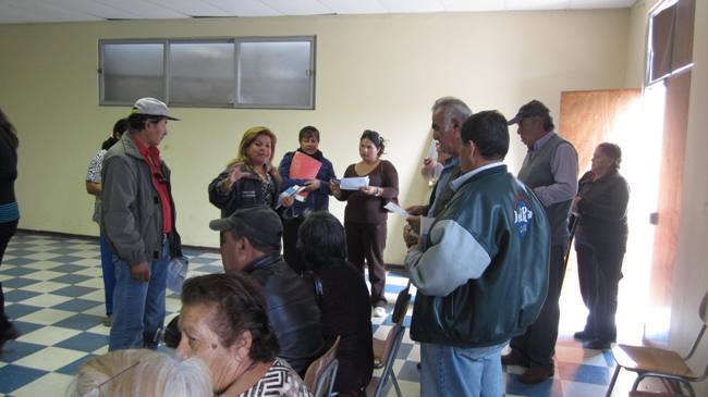 Directora Regional Senadis atiende consultas de vecinos y vecinas de la comuna de Taltal