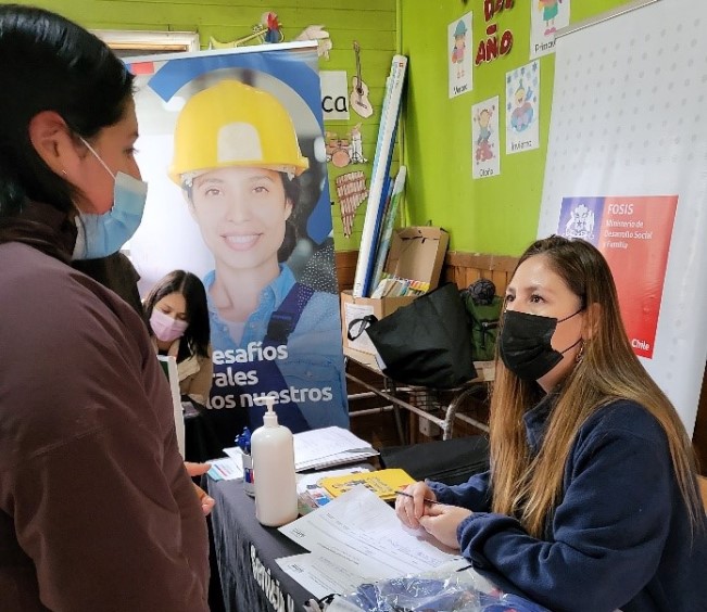 Senadis promueve inclusión social de personas con discapacidad en Plaza Ciudadana