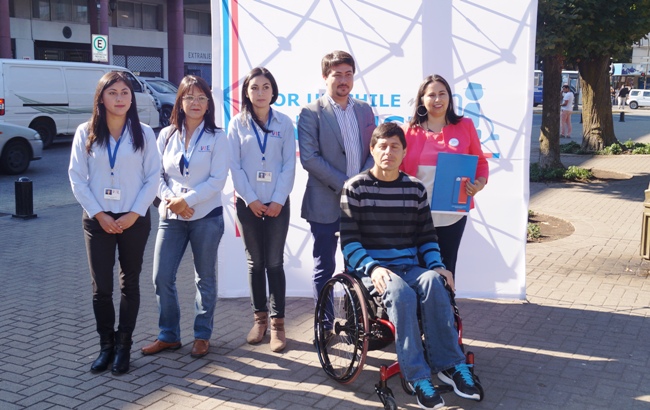 Directora Regional de Senadis junto a representantes del INE y consejero de la sociedad civil