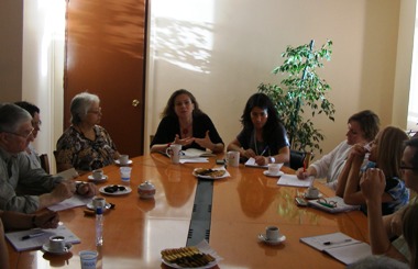 Directora Nacional del Senadis junto a representantes de las organizaciones vinculadas a la discapacidad mental.