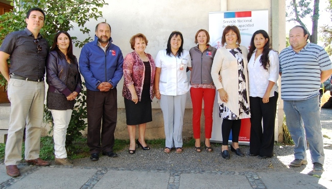 Autoridades junto a integrantes del Consejo Regional de la Sociedad Civil