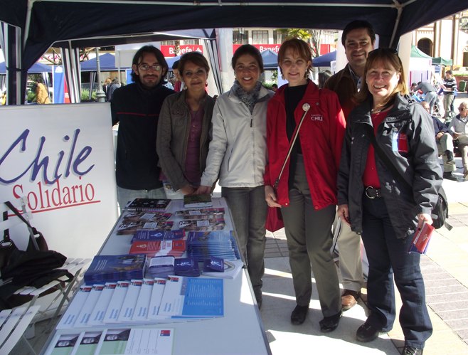 Equipo de Senadis en actividad Gobierno en Terreno