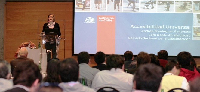 Andrea Boudeguer expone en III Encuentro Nacional de Edificación Hospitalaria