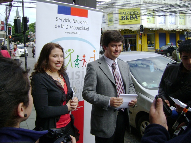 La Directora Regional de SENADIS en el lanzamiento de la campaña.