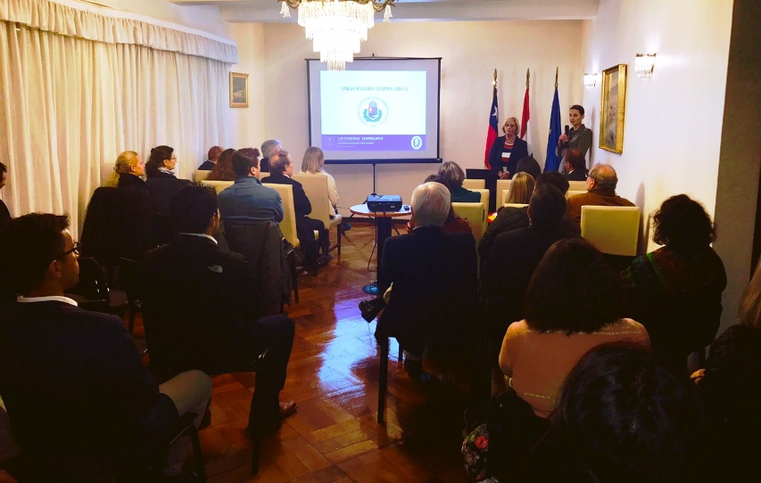 Asistentes al Seminario en la Embajada de Hungría.