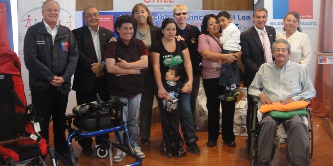 Autoridades realizan entrega de ayudas técnicas a personas beneficiadas de la comuna del Loa.