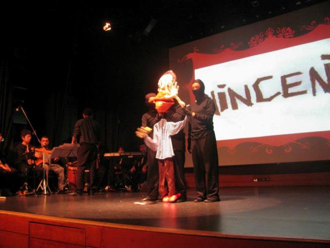 Presentación de la obra Vincent. 