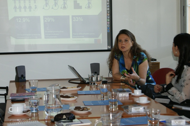 Directora Nacional del Senadis presenta Sello Chile Inclusivo