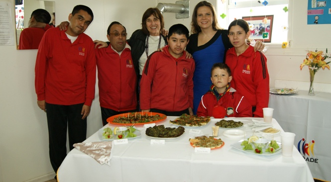 La Directora Nacional del Senadis y Directora Regional de Magallanes junto a integrantes de Unpade