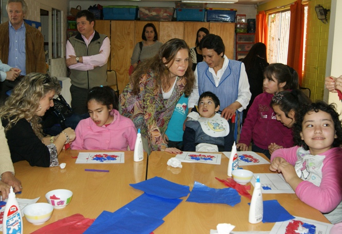 Visita de Senadis a Casa de Acogida Amigos de Jesús en inauguración de Plan piloto de atención domiciliaria y comunitaria