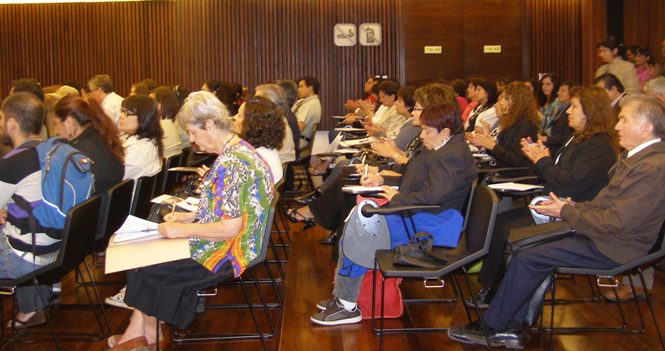 Representantes de organizaciones de y para personas con discapacidad en jornada organizada por Senadis.