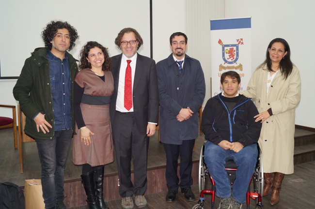Director Nacional junto con los asistentes a la actividad. 