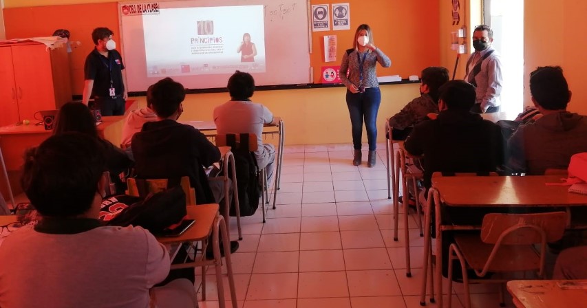 En Arica Senadis realizó charla de promoción de derechos de las personas con discapacidad