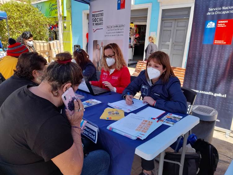 Senadis Antofagasta participa en plaza ciudadana en la comuna de Tocopilla