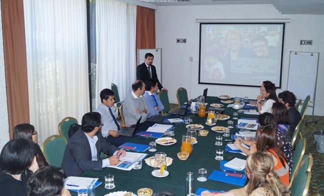 Director Nacional de Senadis expone en jornada de trabajo