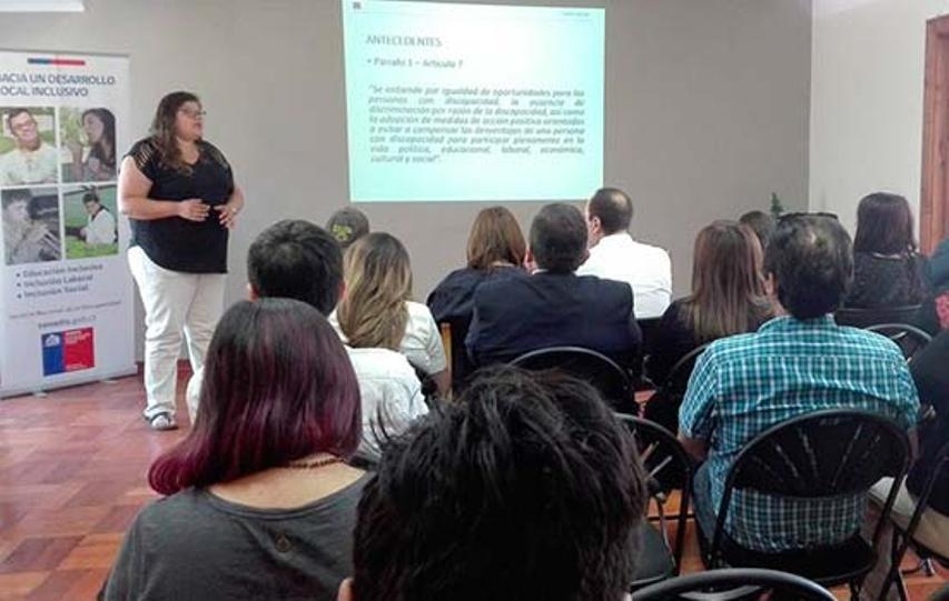 Estudiantes con discapacidad podrán postular a programa de apoyo e inclusión en la Educación Superior.