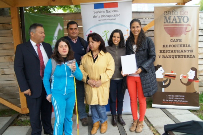 Autoridades presentan menú Braille