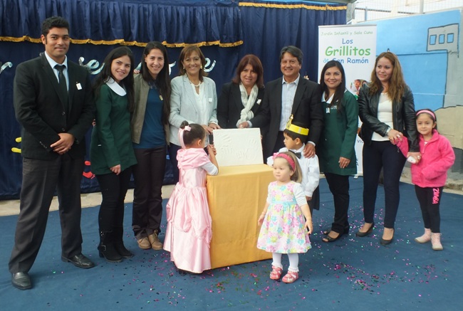 Autoridades regionales en actividad en jardín infantil Grillitos de San Ramón.