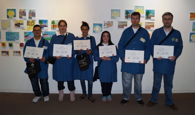 Jóvenes monitores de la Corporación Iluminoarte