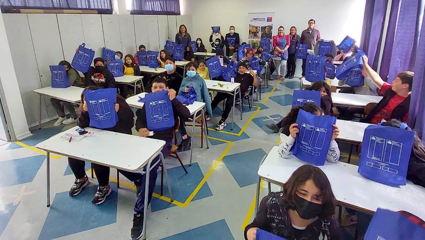 Senadis Antofagasta promueve la igualdad de oportunidades y no discriminación de las personas con discapacidad en establecimiento educacional de la co