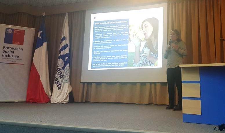 SENADIS expone en Jornada de Universidad de Antofagasta