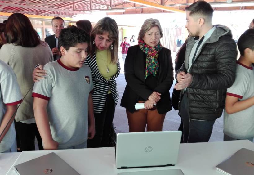 SENADIS Antofagasta entrega de recursos en el marco del Programa de Apoyo a Instituciones Educativas