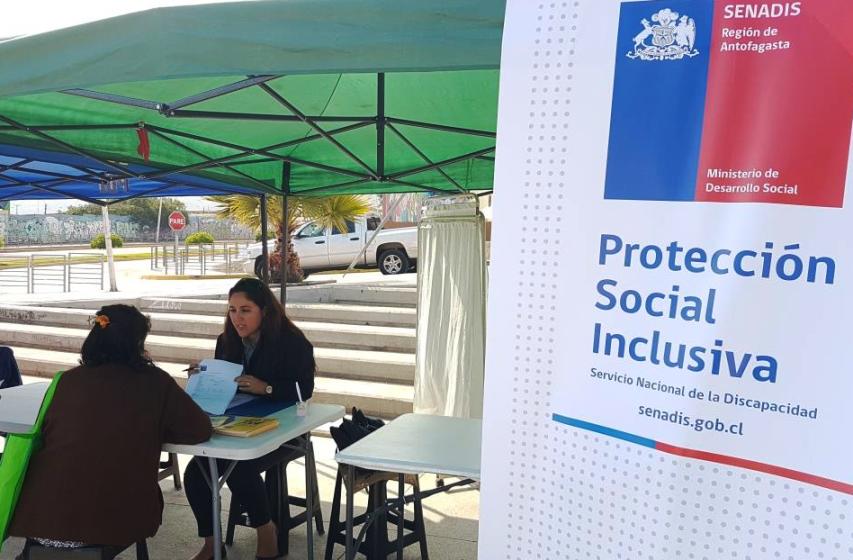 Dirección Regional participa en Plaza Ciudadana del CESFAM Corvallis