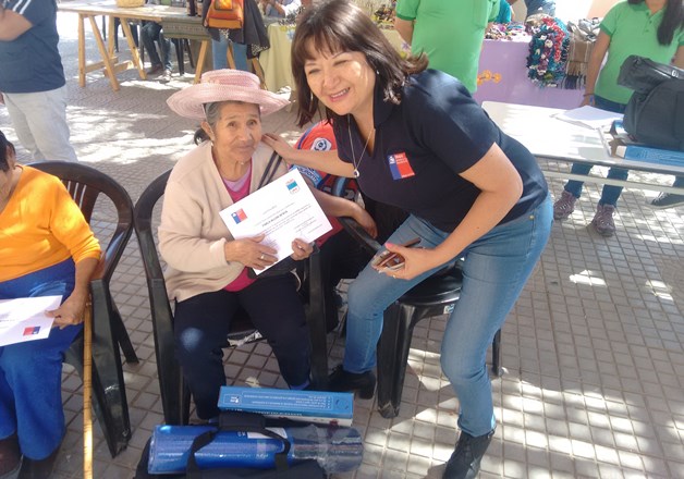 En comuna de Camarones se entrega kit deportivo financiado por el Fondo Nacional de Proyectos inclusivos de Senadis