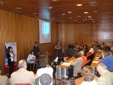 La Directora Nacional del Senadis en la actividad correspondiente a la tercera consulta ciudadana.