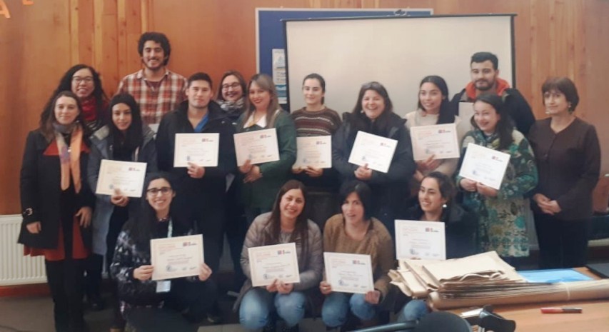 Directora Regional de Senadis junto a representantes de las agrupaciones.