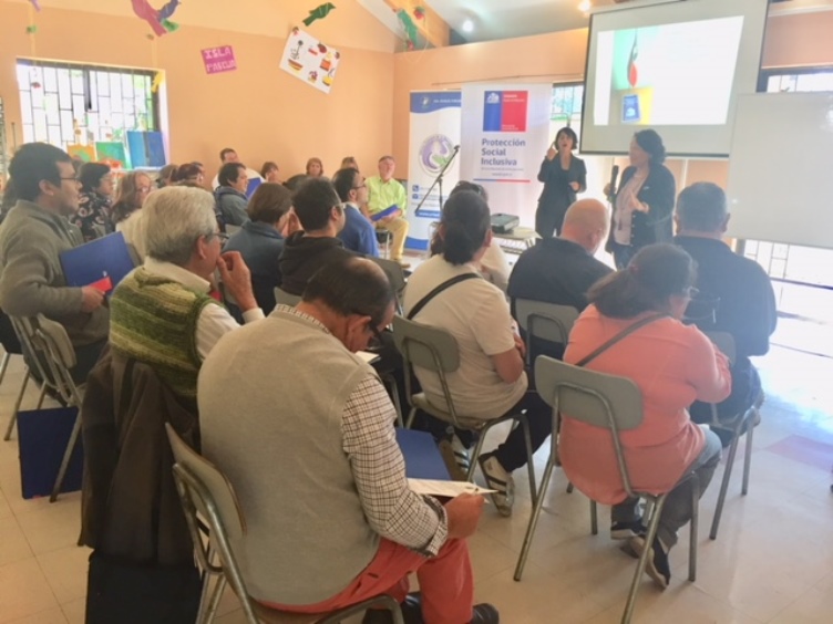 SENADIS Valparaíso capacita a dirigentes de organizaciones sociales en San Antonio