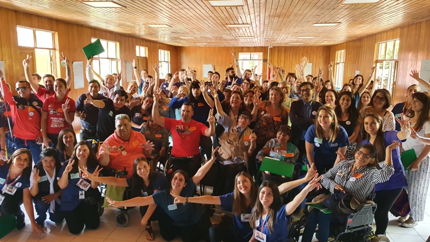 Foto grupal de los asistentes a la jornada.