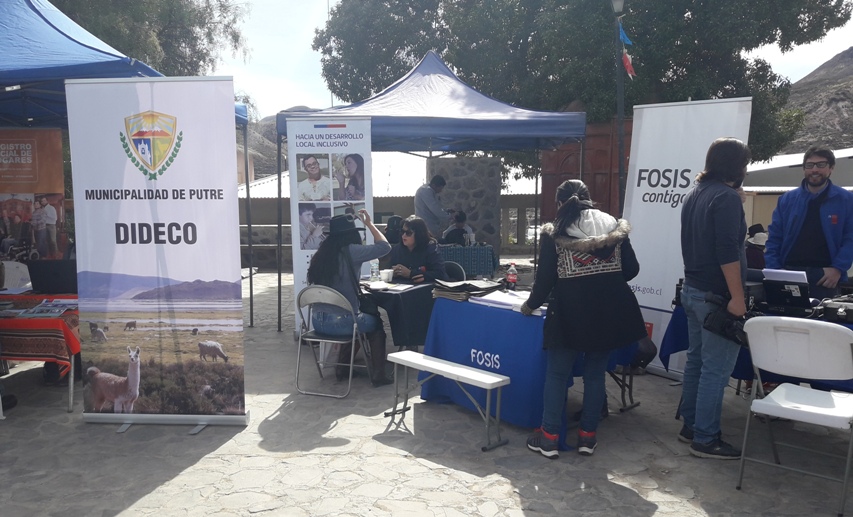 Senadis participa en Gobierno en Terreno en Socoroma.