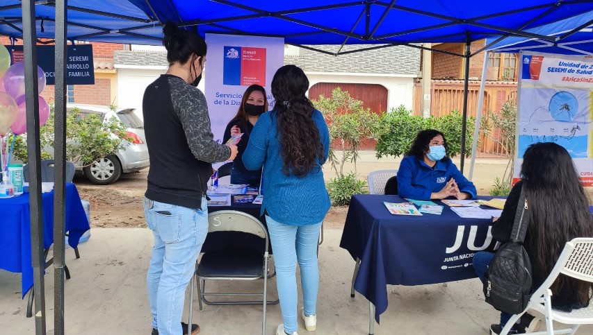 SENADIS Arica participa en Feria Informativa de Servicios Públicos